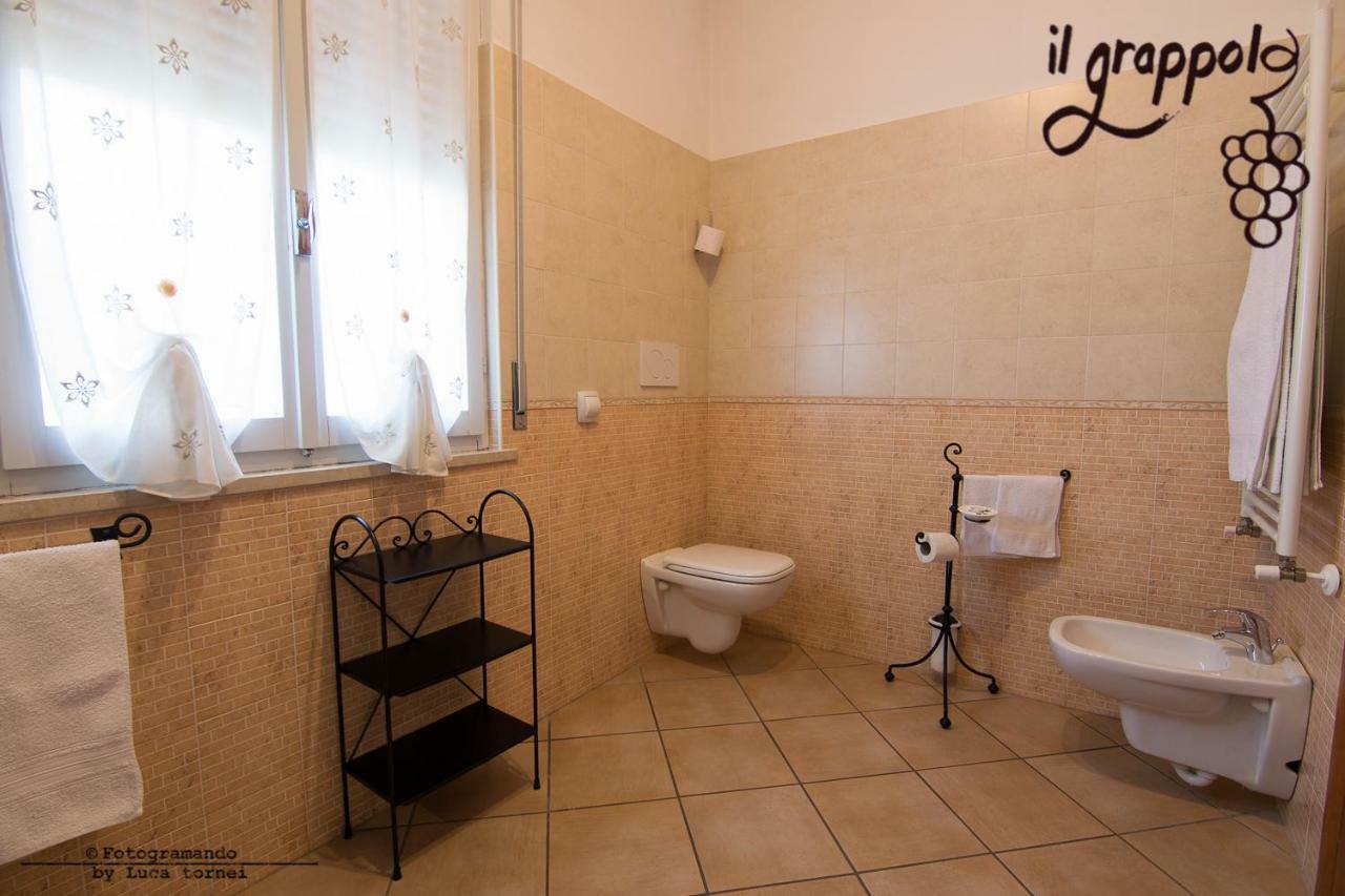 B&B Il Grappolo Foresteria Lombarda Sirmione Eksteriør bilde
